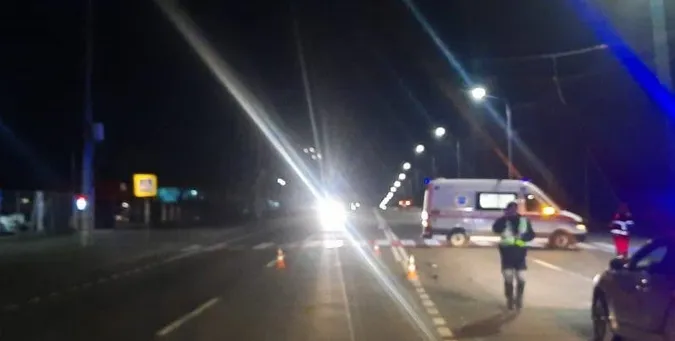 Під Луцьком BMW збив на смерть 79-річного дідуся на переході (фото)