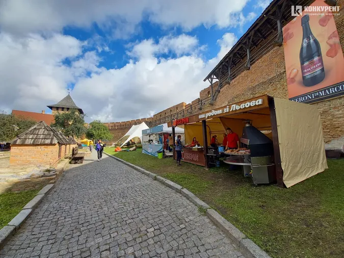 У Луцьку стартував фестиваль вуличної їжі Lutsk Food Fest (фоторепортаж)