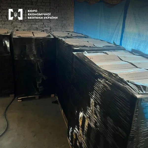 У Луцькому районі «накрили» підпільне виробництво побутової хімії відомих брендів (фото)