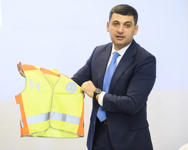 З 1 вересня учні початкових класів носитимуть світловідбивні жилети
