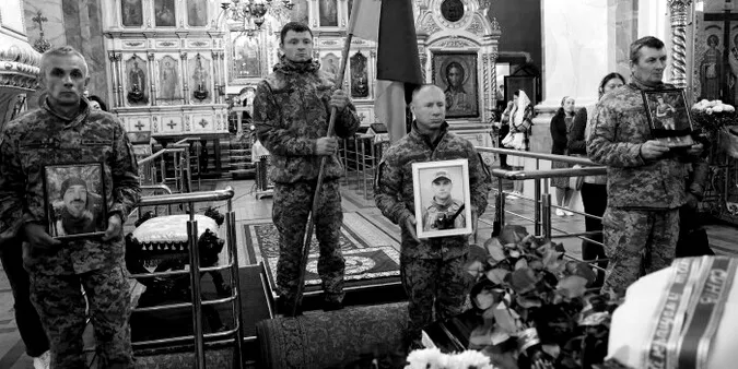 У Луцьку Бориса Кулеша, Віталія Сардачука та Віталія Чубелюка провели в останню дорогу (фото)