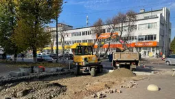 У Луцьку ремонтують дорогу – спуски з Волі на Глушець тимчасово перекрили (фото)