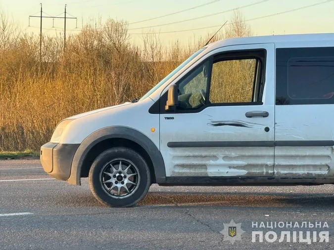 Під Луцьком Ford збив 26-річну велосипедистку, вона – у реанімації (фото)