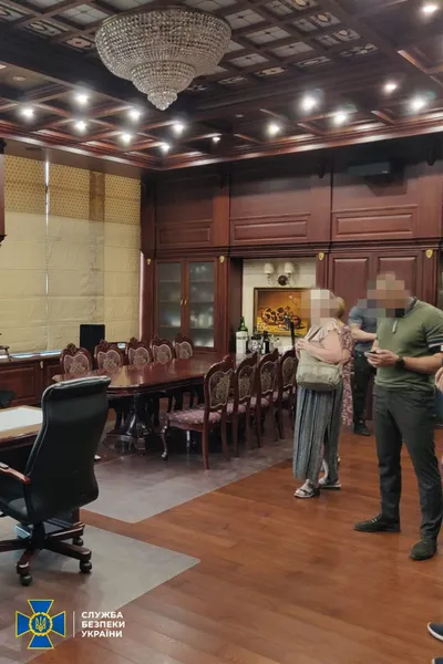 СБУ викрила топчиновників, які розпродавали українські санаторії (фото)
