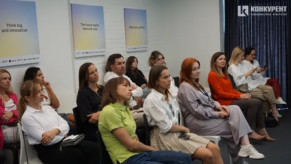 Як отримати публікації у світових медіа: у центрі Дія.Бізнес у Луцьку виступила відома піарниця Юлія Петрик (відео)