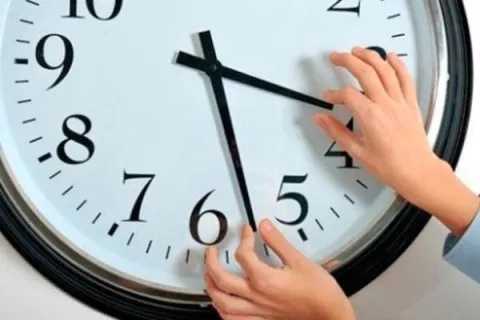 Вчені довели, що час можна повернути назад 