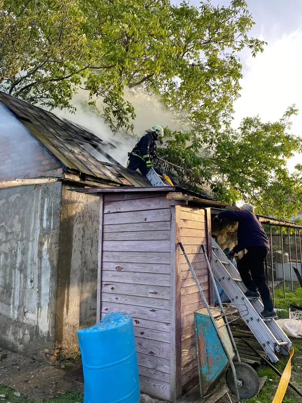 У Луцьку через забуту на вогні каструлю викликали рятувальників (фото)