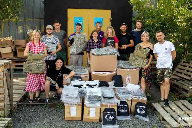 Луцькі волонтери передали військовим бронежилетів на понад 2,6 мільйона гривень (фото)