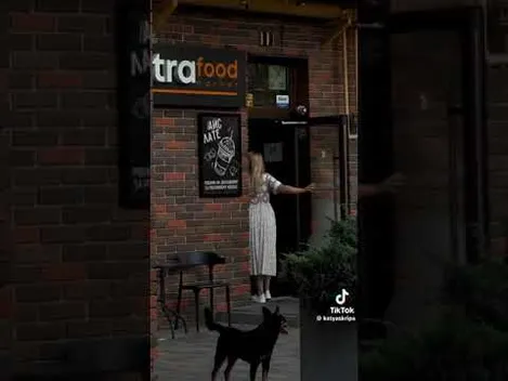 «Тут кабздєц як воняє»: луцька блогерка розповіла про життя на «Яровиці» (відео)