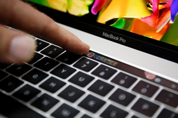 Apple презентувала нові ноутбуки MacBook (фото, відео)