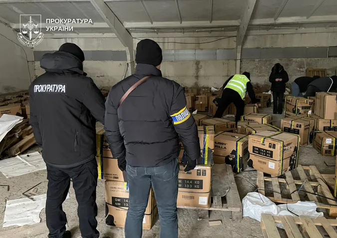 На Волині викрили схему продажу харчових добавок із вмістом наркотиків на 430 мільйонів гривень (фото)
