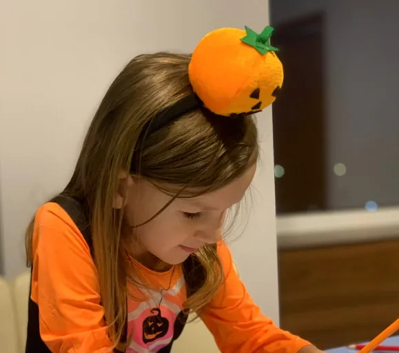 Для дорослих і дітей: мовний клуб Mandarin святкує Halloween*