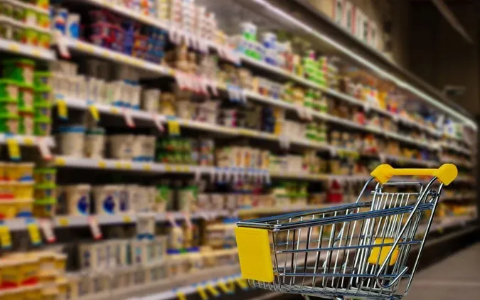 Ціни на продукти: що здорожчає у магазинах напередодні новорічних свят