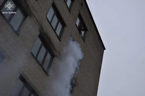 У Луцьку з гуртожитку евакуювали студентів: що сталося (фото)