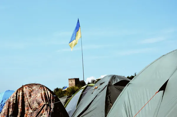 Дощ, три Ігорі та романтика: третій день «Бандерштату» (ФОТО)