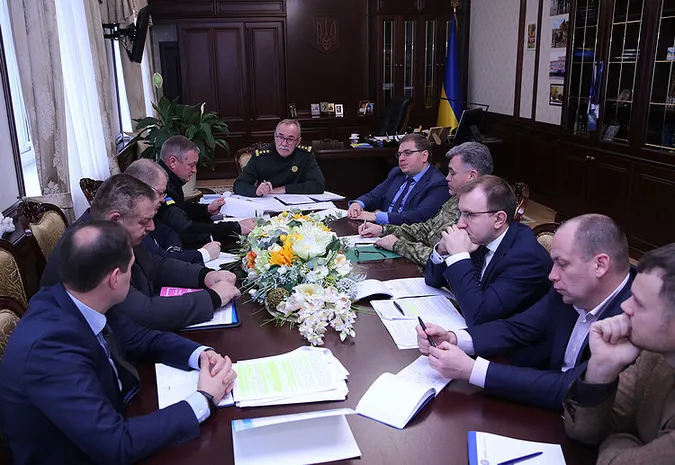У МВС готові реєстрували нерозмтнені авто цілодобово