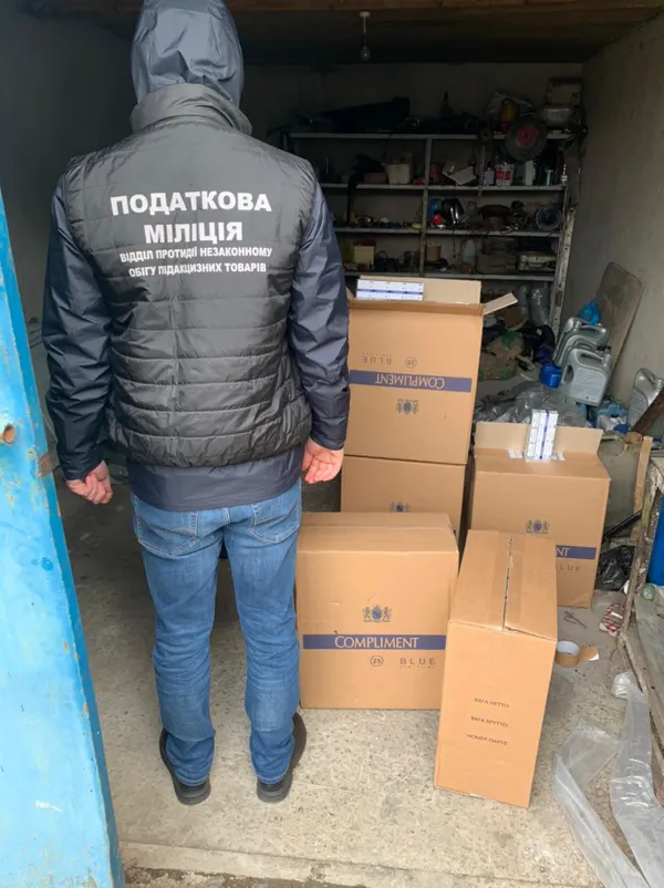 У Ковелі через пошту намагалися відправити 4 500 пачок контрабандних цигарок (фото)