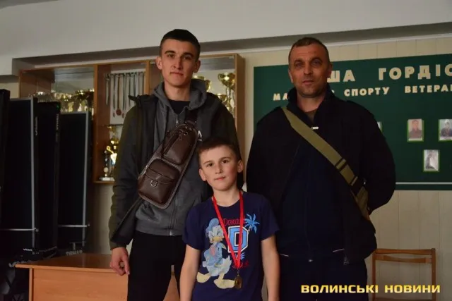 «Поїхала на змагання, аби його засадити», – вихованки тренера з Горохова, звинуваченого у домаганні