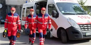 У закупівлі спецодягу для медиків «швидкої» Волині підозрюють мільйон гривень переплати (відео)