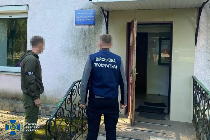 На Волині СБУ ліквідувала схему ухилення від мобілізації (фото)