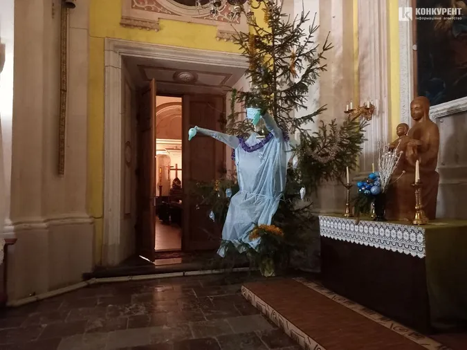 У луцькому костелі розпочалась різдвяна меса (фото, відео)