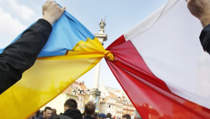 Зеленський внесе до Ради законопроєкт про собливий статус для громадян Польщі