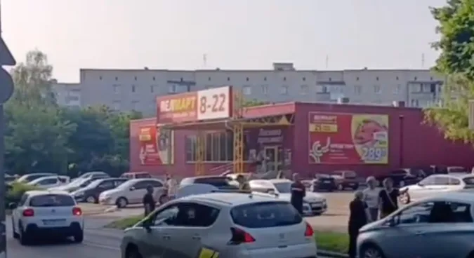 У Луцьку на пішоході легковик збив школярку (відео)