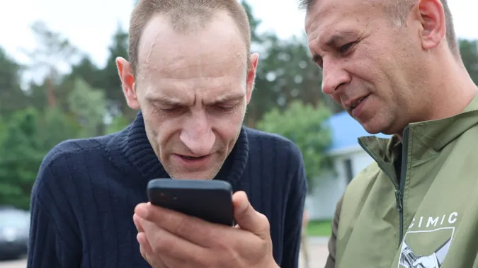 До сліз: з російського полону повернули групу важкопоранених і тяжкохворих Захисників