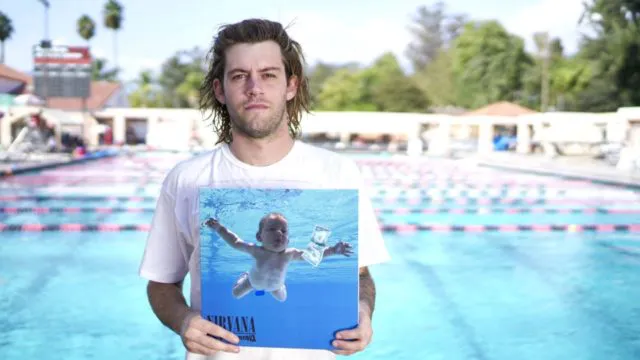 Хлопчик з обкладинки альбому гурту Nirvana подав на них до суду за «дитячу порнографію»