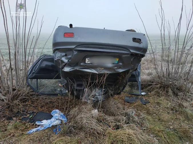 Ожеледиця і туман на Волині: три автівки злетіли в кювет