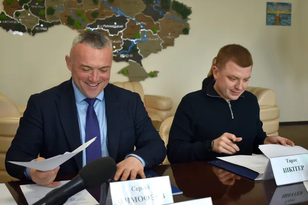 Сергій Тимофєєєв та Тарас Шкітер
