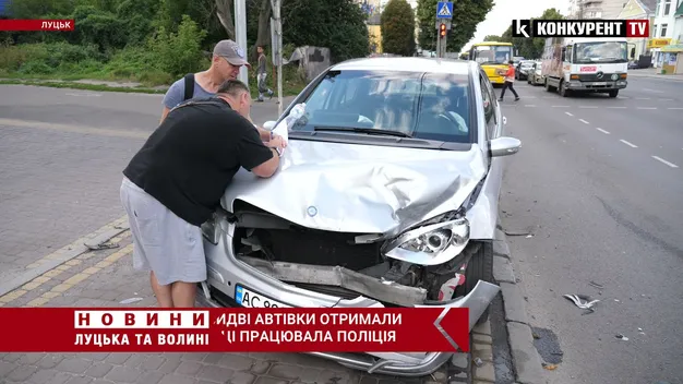 У Луцьку на Ковельській зіткнулись два авто (відео)