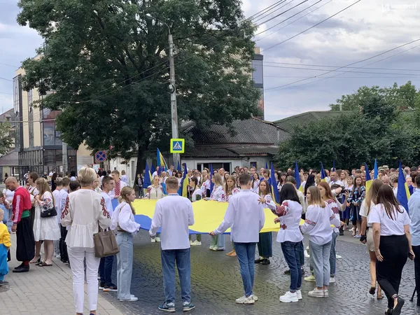 День прапора: як у Луцьку піднімали державний стяг (фото)