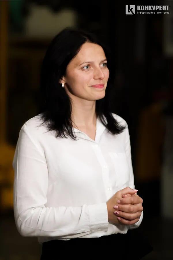 Завідувач складу Іванна Мельничук
