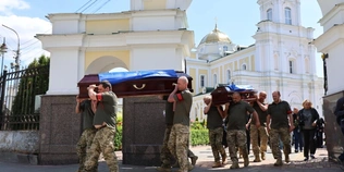 У Луцьку попрощалися з Героями Романом Меюсом та Олександром Радивоніком (фото)