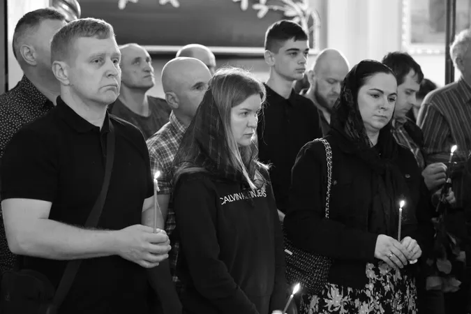 У Луцьку попрощалися із загиблим на Луганщині Романом Гаврилюком (фото)