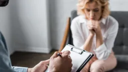 В Україні стрімко зростають запити на психологічну допомогу: дослідження (фото)