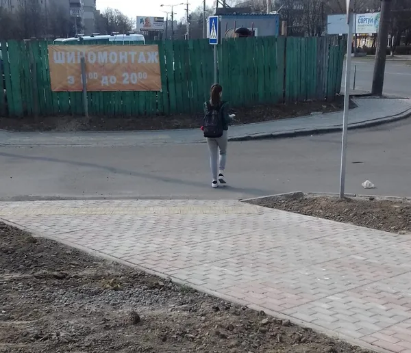 У Луцьку відремонтували тротуари на двох вулицях (фото)