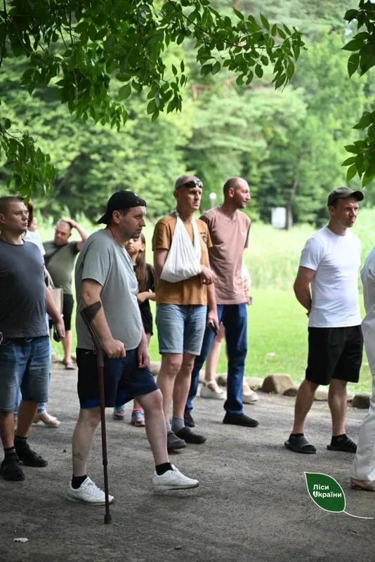 Аромат літа й тиша лісу: на Волині провели незвичайну реабілітацію для військових (фото)