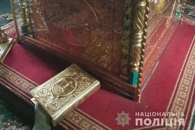 Із луцького храму «винесли» гроші та ювелірні вироби