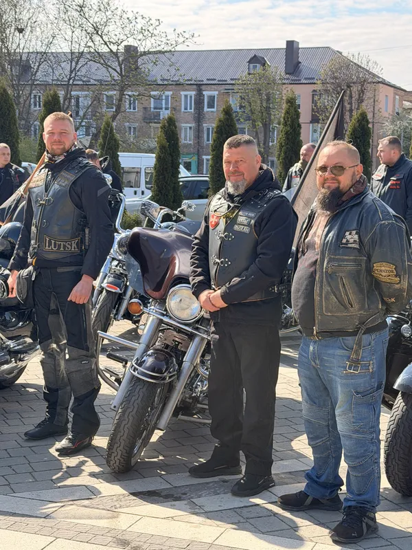 У Володимирі волинські байкери зібралися, щоб отримати благословення (фото)