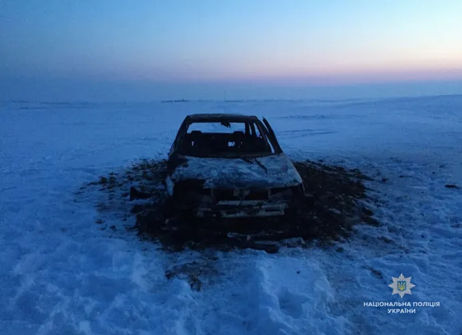 На Волині затримали нападників, які, втікаючи, спалили власне авто (відео, фото)
