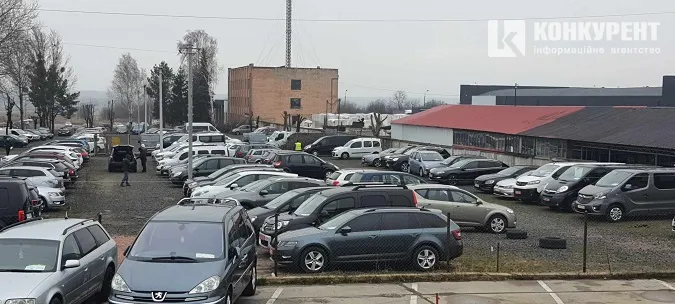 Мер Луцька Поліщук «закриває очі» на мільйонні борги по авторинку (відео)