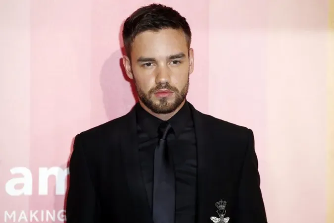 Випав з вікна готелю: помер співак Ліам Пейн з One Direction