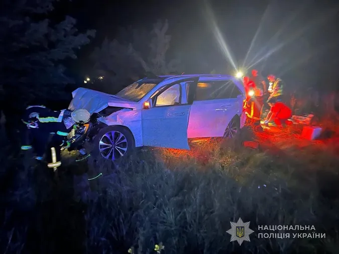 16-річна волинянка злетіла в кювет на «мерсі» – у лікарні опинилося четверо підлітків