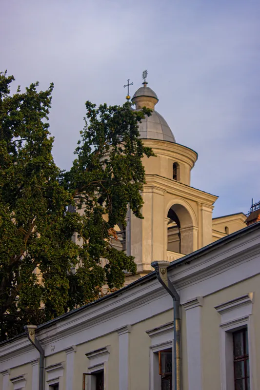 «В міру виважений»: в мережі показали світлини вечірнього Луцька (фото)