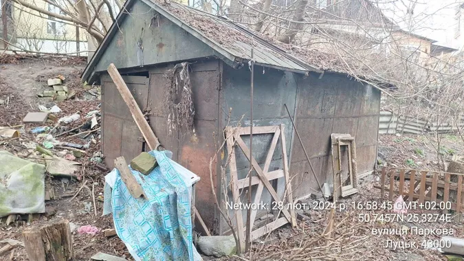 Металевий гараж на вулиці Парковій, 7