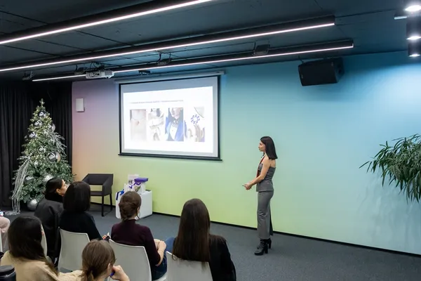 Бренд з прадавніми символами і сенсом: як волинянка створює аксесуари з українською душею