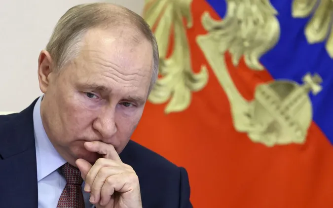 Навіщо підлеглі путіна брешуть йому про ситуацію в Україні – аналітик