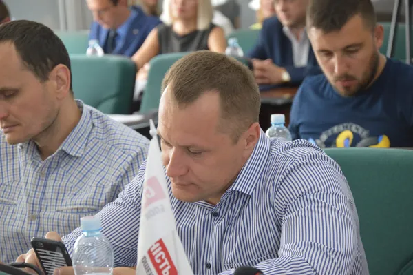 Нагороди, історичне рішення та ґендерна рівність. Сесія Луцькради